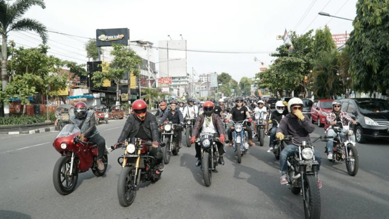 KUSTOMFEST DUKUNG INDONESIA ROCKER’S DAY JOGJAKARTA