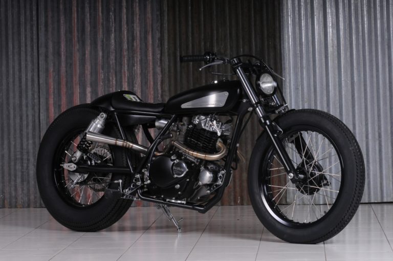 SUZUKI THUNDER 250 – BLACK INSPIRATION