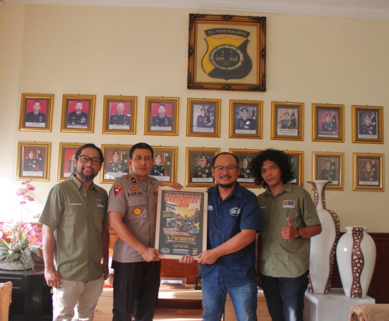 POLDA DIY DUKUNG DAN SAMBUT KUSTOMFEST 2018