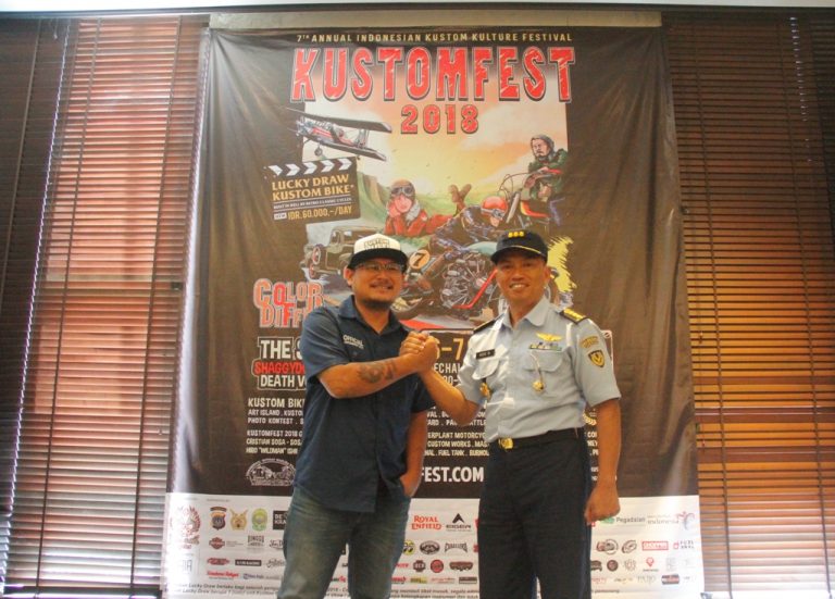 SINERGI KUSTOMFEST DAN TNI AU HADIRKAN PESAWAT PERTAMA KARYA ANAK BANGSA