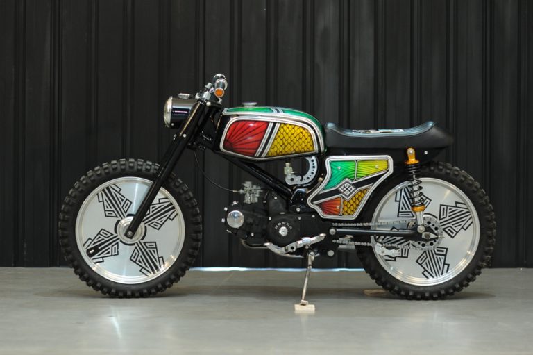 MINORITY CUSTOM MOTORCYCLE – HONDA C70 1980 “LITTLE RAINBOW”