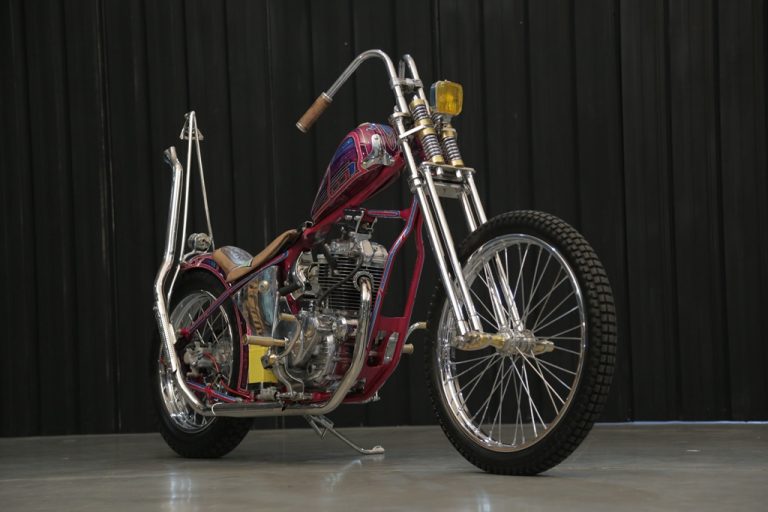 THREE MONKEYS ENGINEERING – KAWASAKI KZ 200 “PINK LADY”