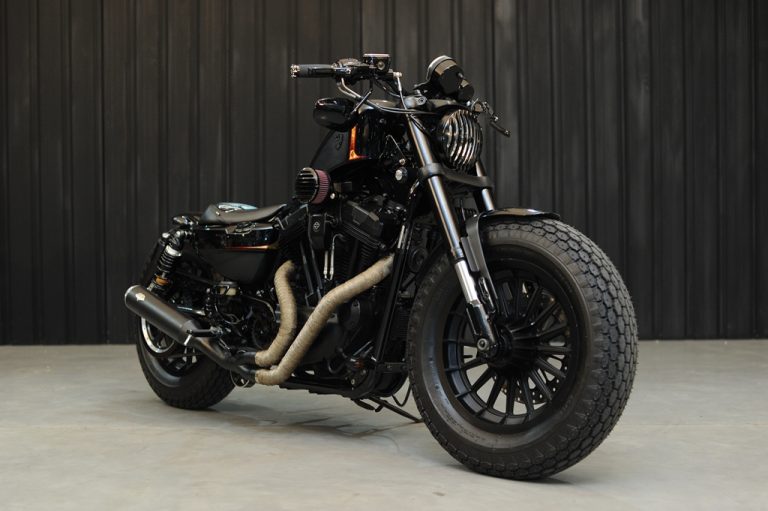 GDZH CUSTOM CYCLE JOMBANG – HD SPORTSTER XR 1200 “THE KURATOR”