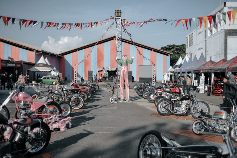 CUSTOMLAND VIII – CUSTOM CULTURE CARNIVAL